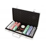 Набор из 300 фишек для покера с номиналом в серебристом кейсе
