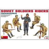 MA35055  Soviet soldiers riders (Фігури)