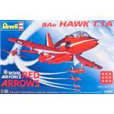 Учебно-тренировочный самолёт BAe Hawk T.1 Red Arrows 1:32