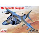 Штурмовик McDonnell Douglas AV 8B 1:72
