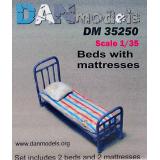 Набор деталировки: Армейская кровать с матраcом и подушкой, 2шт 1:35
